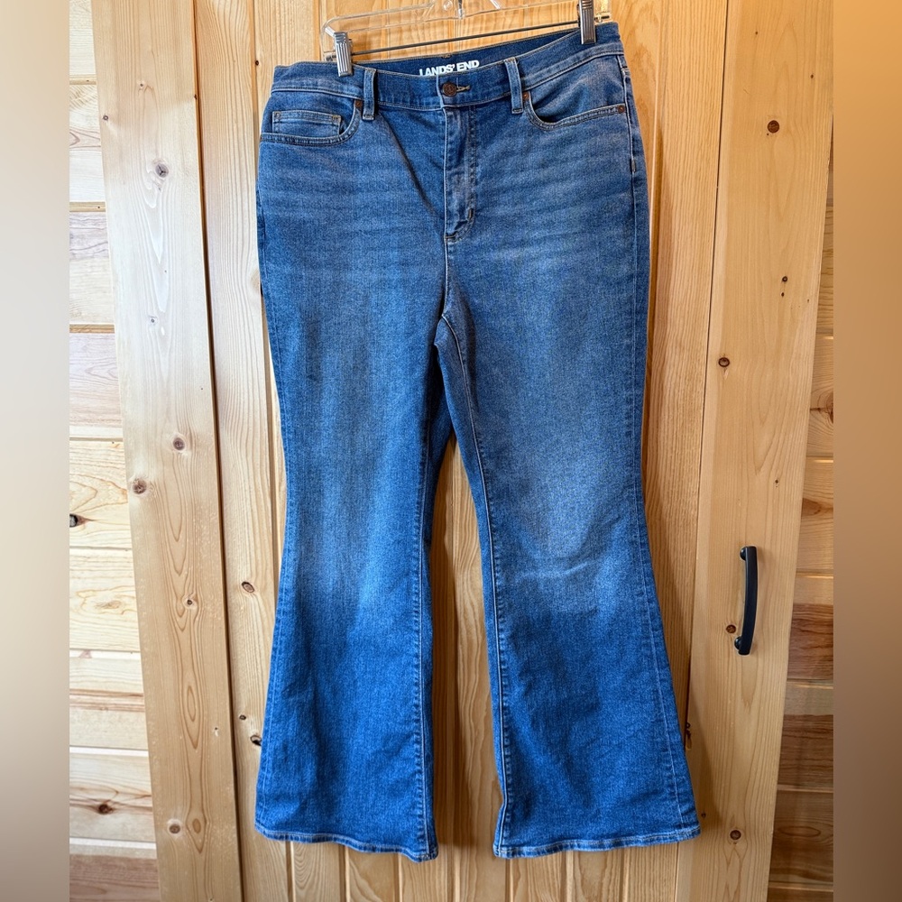 LANDS END WOMENS FLARE LEG JEANS size 12